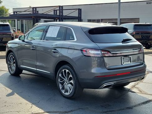 Used 2023 Lincoln Nautilus Reserve AWD/4WD image 3