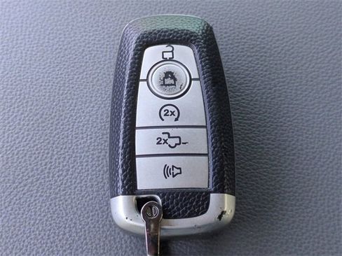 Certified 2022 Ford F150 Lariat w/ Trailer Tow Package image 29