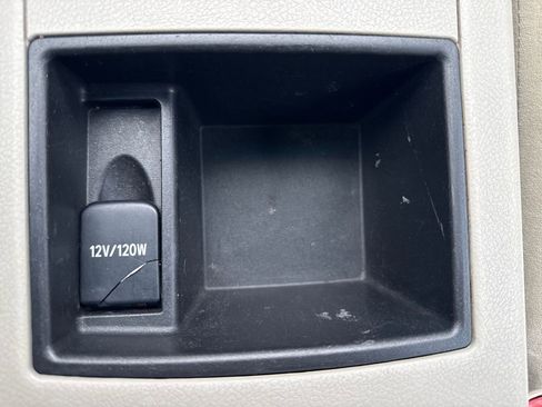 Used 2007 Toyota Camry LE image 21