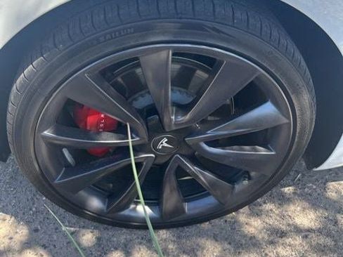 Used 2020 Tesla Model 3 Performance image 6