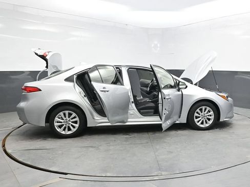 Used 2024 Toyota Corolla LE w/ LE Convenience Package FWD image 48