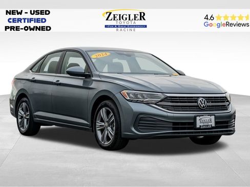Used 2024 Volkswagen Jetta SE image 1