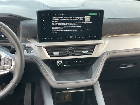 Certified 2025 Ford Explorer Active image 16