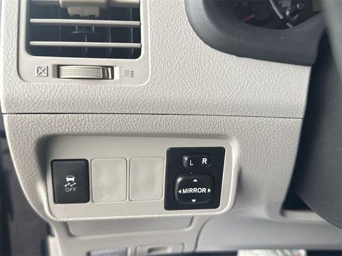 Used 2013 Toyota Corolla LE Special Edition image 16