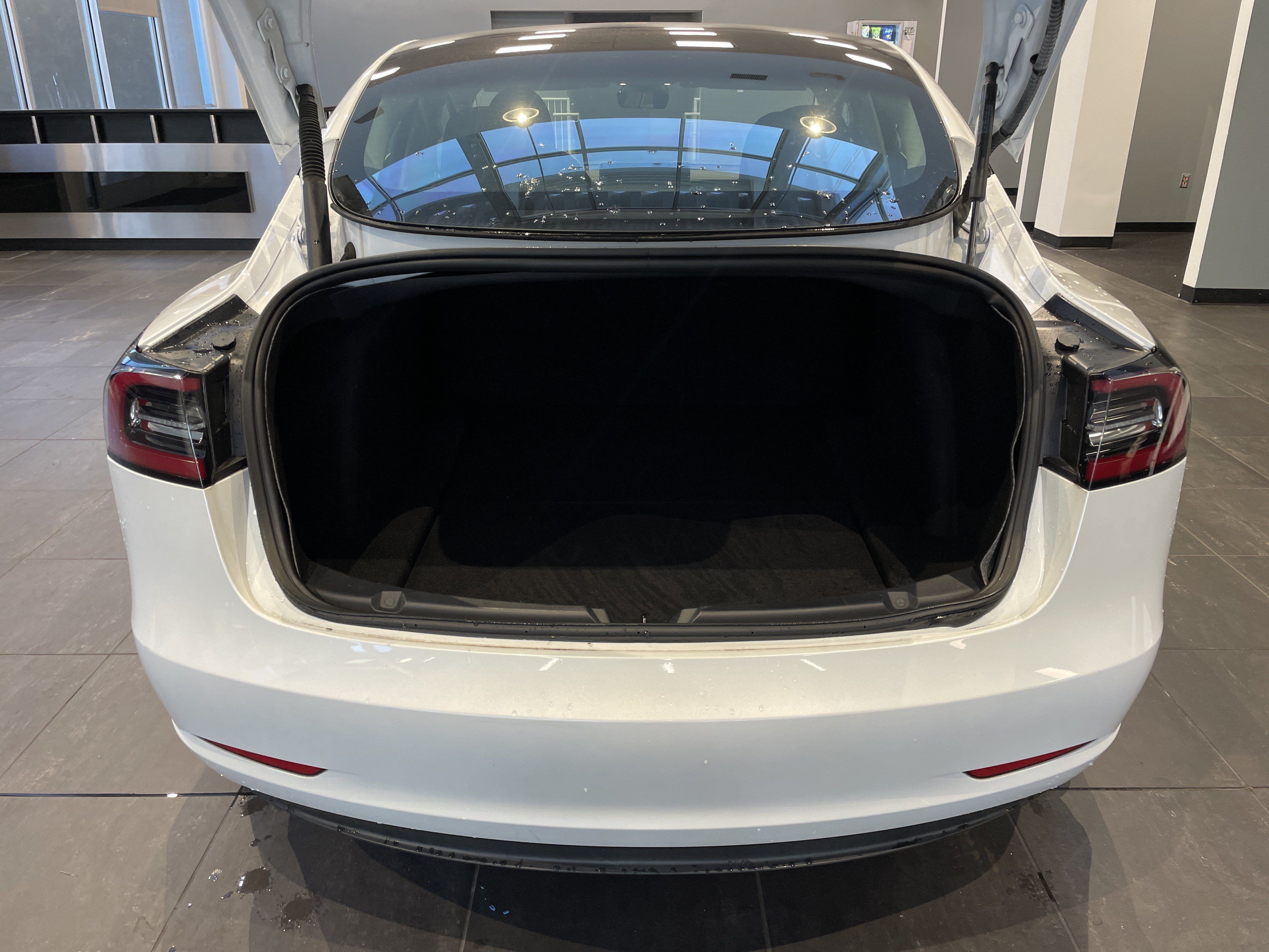 Used 2023 Tesla Model 3 Standard Range RWD image 33
