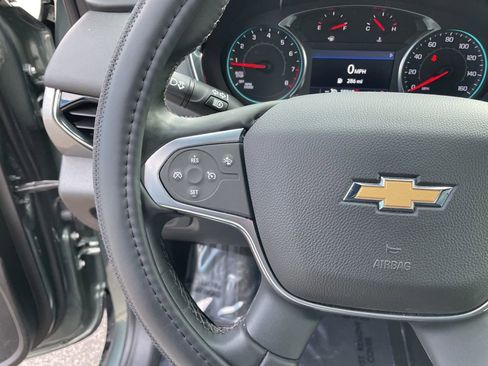 Used 2023 Chevrolet Traverse LT image 13