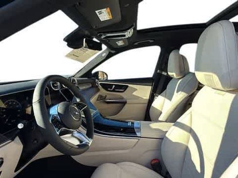 Certified 2026 Mercedes-Benz GLC 300 4MATIC image 1