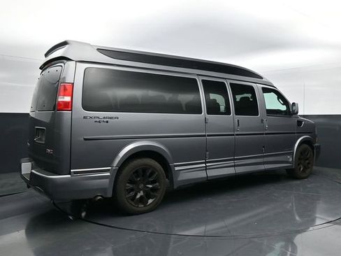 Used 2020 GMC Savana 2500 Extended w/ Enhanced Convenience Package RWD image 2