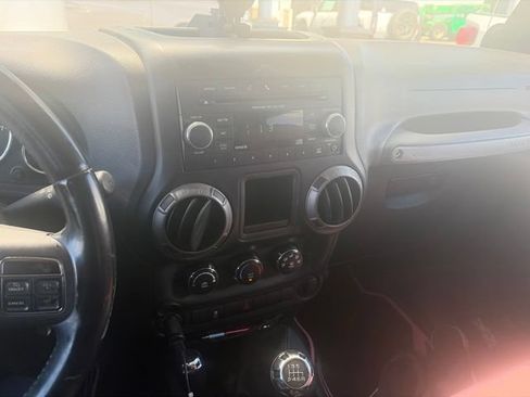 Used 2012 Jeep Wrangler Sport w/ Connectivity Group AWD/4WD image 14