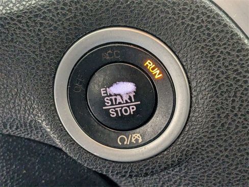 Used 2021 Chrysler 300 Touring L image 23