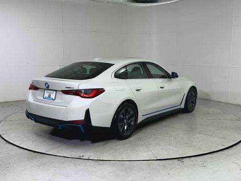 Used 2023 BMW i4 eDrive40 image 2