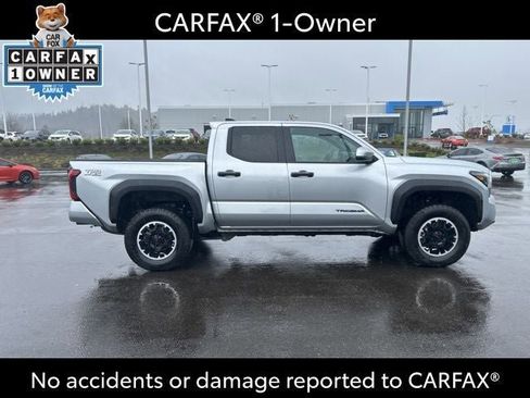 Used 2024 Toyota Tacoma TRD Off-Road AWD/4WD image 7