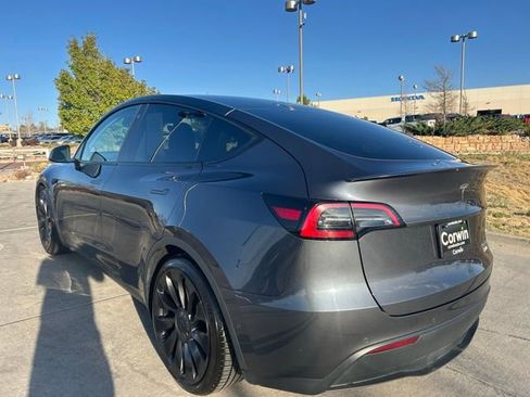 Used 2022 Tesla Model Y Performance AWD/4WD image 5