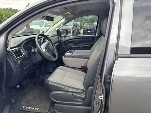 Used 2019 Nissan Titan S w/ S Utility Package AWD/4WD image 16