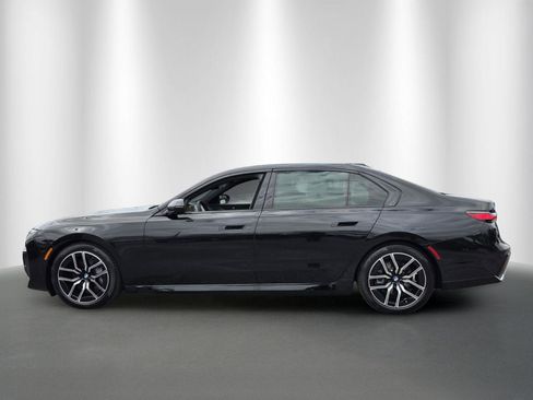 New 2026 BMW 740i xDrive image 4