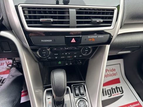 Used 2018 Mitsubishi Eclipse Cross SE image 26