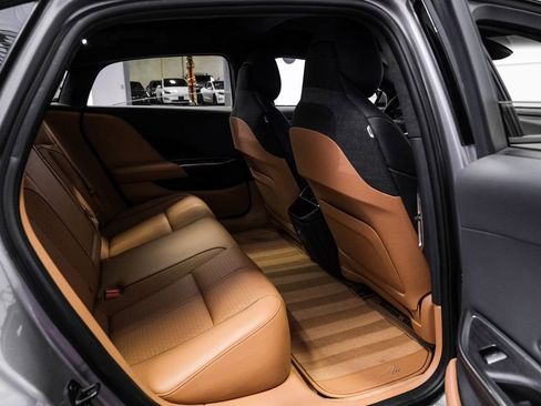 Used 2023 Lucid Air Grand Touring image 40