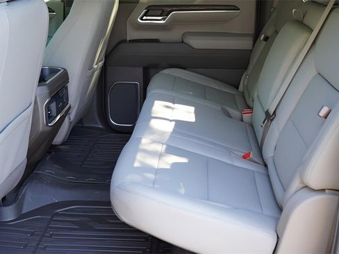 New 2026 GMC Sierra 1500 SLT image 29