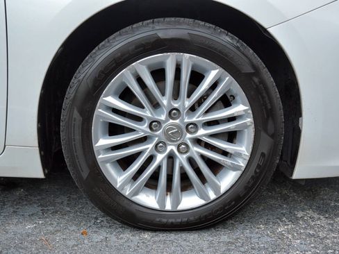 Used 2013 Lexus ES 350 image 31