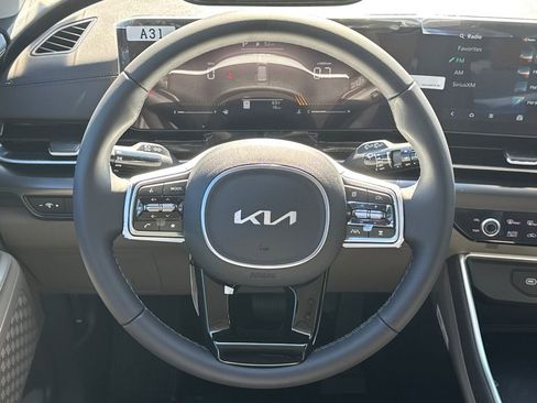 New 2026 Kia Carnival image 21