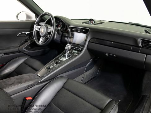 Used 2019 Porsche 911 Targa 4 GTS AWD/4WD image 18