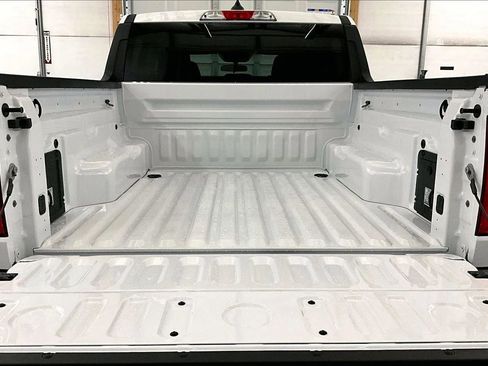 New 2025 Ford Maverick XLT w/ 4K Tow Package image 32