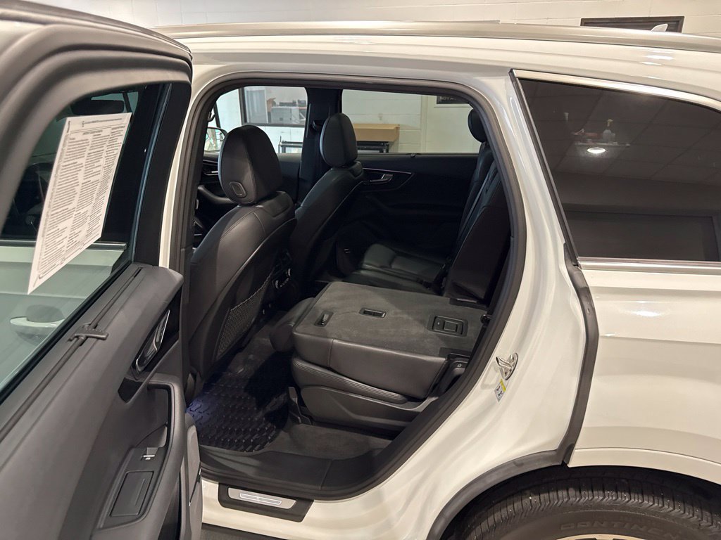 Used 2018 Audi Q7 3.0T Prestige AWD/4WD image 23