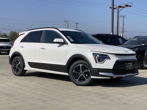 New 2026 Kia Niro LX FWD image 1