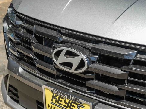 New 2025 Hyundai Tucson SEL image 9