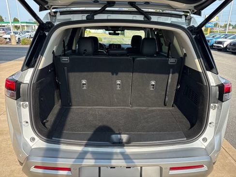 Certified 2025 Nissan Pathfinder SL AWD/4WD image 23