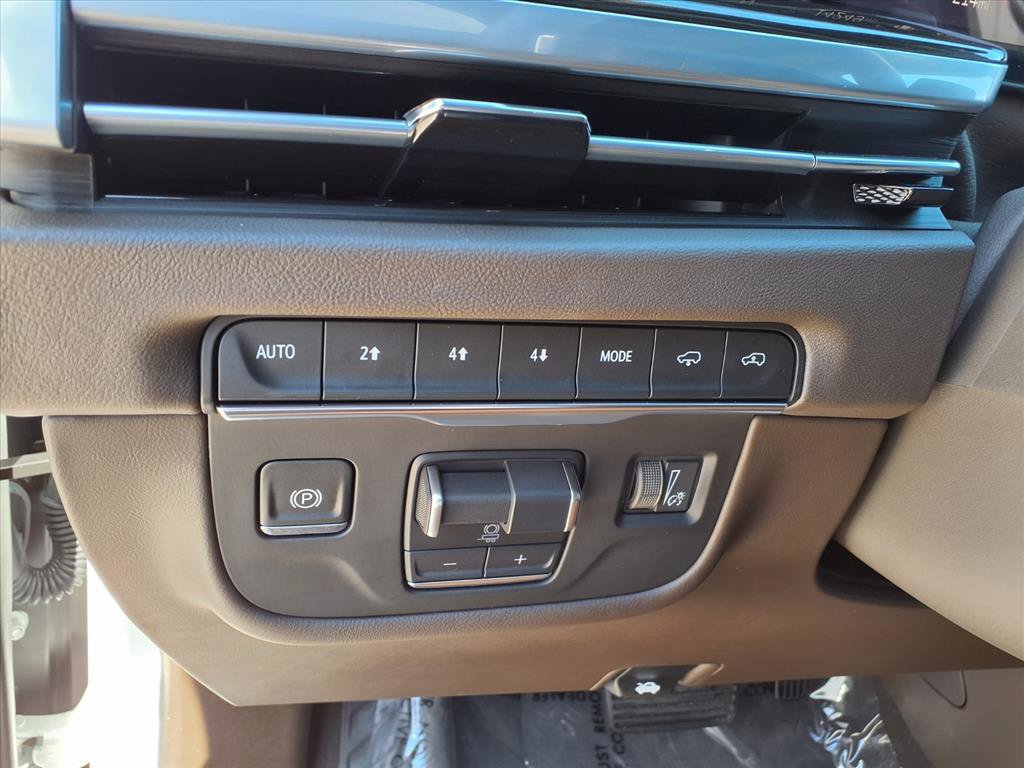 Certified 2025 Cadillac Escalade Premium Luxury w/ Touring Package AWD/4WD image 17