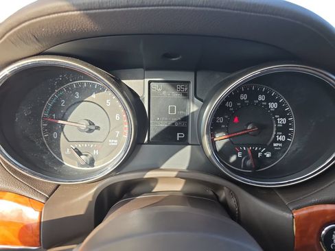 Used 2012 Jeep Grand Cherokee Overland AWD/4WD image 7