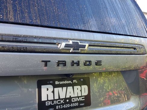 Used 2021 Chevrolet Tahoe Z71 w/ Luxury Package AWD/4WD image 6