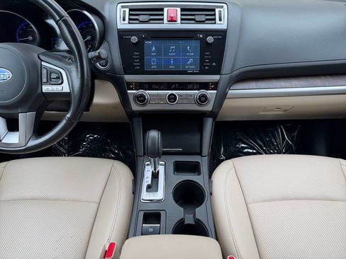 Used 2016 Subaru Outback 2.5i Limited AWD/4WD image 26