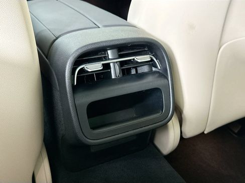 Certified 2025 Mercedes-Benz E 350 Sedan w/ MBUS Superscreen Package image 26