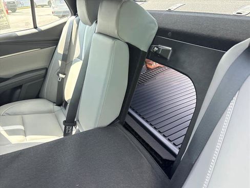 Used 2026 Toyota Camry SE FWD image 8