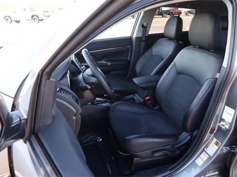 Used 2024 Mitsubishi Outlander Sport ES image 8