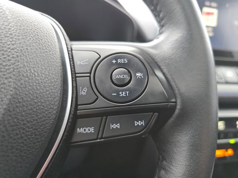 Used 2020 Toyota RAV4 XSE w/ XSE Grade Weather Package AWD/4WD image 25