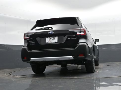 Used 2024 Subaru Outback Limited image 33