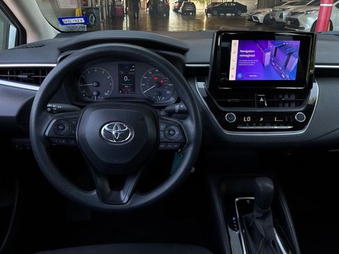 Used 2024 Toyota Corolla LE FWD image 13