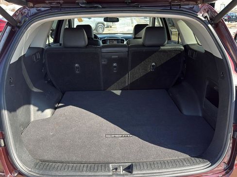 Used 2017 Kia Sorento EX w/ EX Premium Package image 12