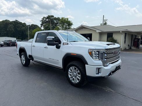 Used 2022 GMC Sierra 2500 Denali w/ Denali Ultimate Package AWD/4WD image 3