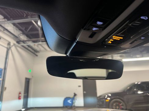 Used 2020 Porsche Panamera 4S image 23