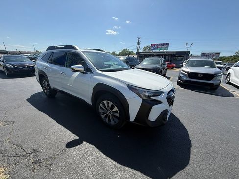Used 2023 Subaru Outback Touring XT AWD/4WD image 1