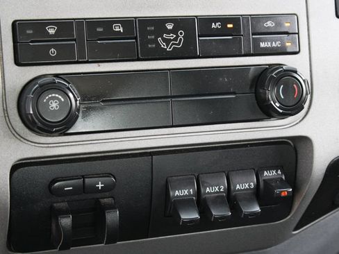 Used 2016 Ford F450 XLT AWD/4WD image 26
