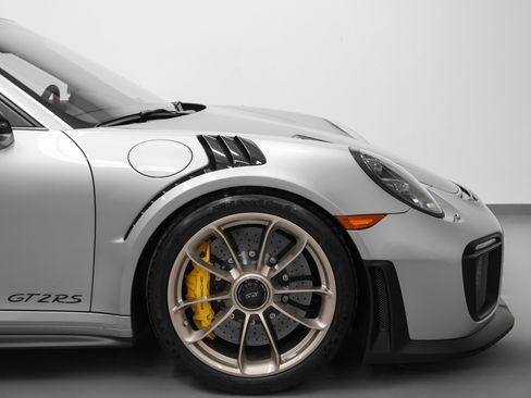 Certified 2019 Porsche 911 GT2 RS image 25