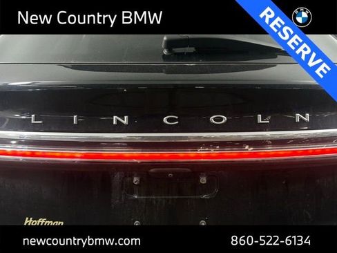 Used 2022 Lincoln Nautilus Reserve image 10