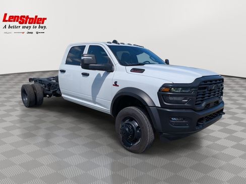 New 2026 RAM 5500 Tradesman w/ Safety Group AWD/4WD image 4