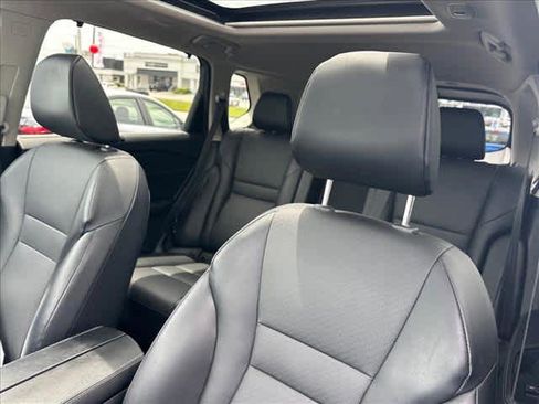 Used 2024 Nissan Rogue SV w/ SV Premium Package FWD image 17