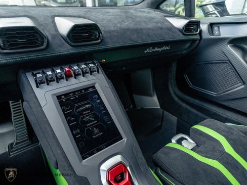 Used 2023 Lamborghini Huracan STO RWD image 24